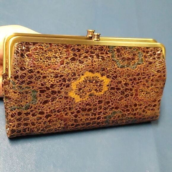 Hobo Gold and Brown Clutch Smells like Leather Floral design - Picture 1 of 15